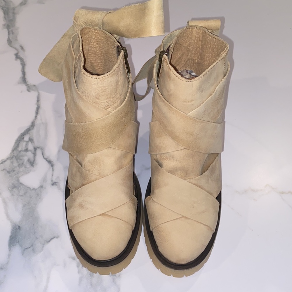 FREE PEOPLE BLAKE PLATFORM BOOTIES - Picture 2 of 10